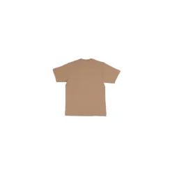Camiseta con logo bordado