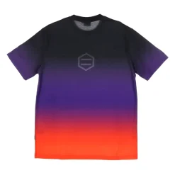 Camiseta con Logo Degradado