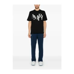 Camiseta con Logo Escalonado