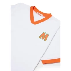 Camiseta con logo y cuello en V