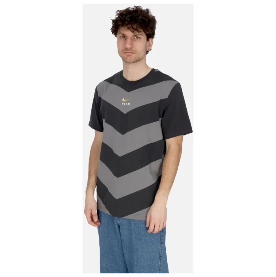 Camiseta deportiva Nike Sportswear con estampado integral Air