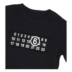 Camiseta infantil con estampado frontal