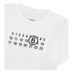 Camiseta infantil con estampado frontal