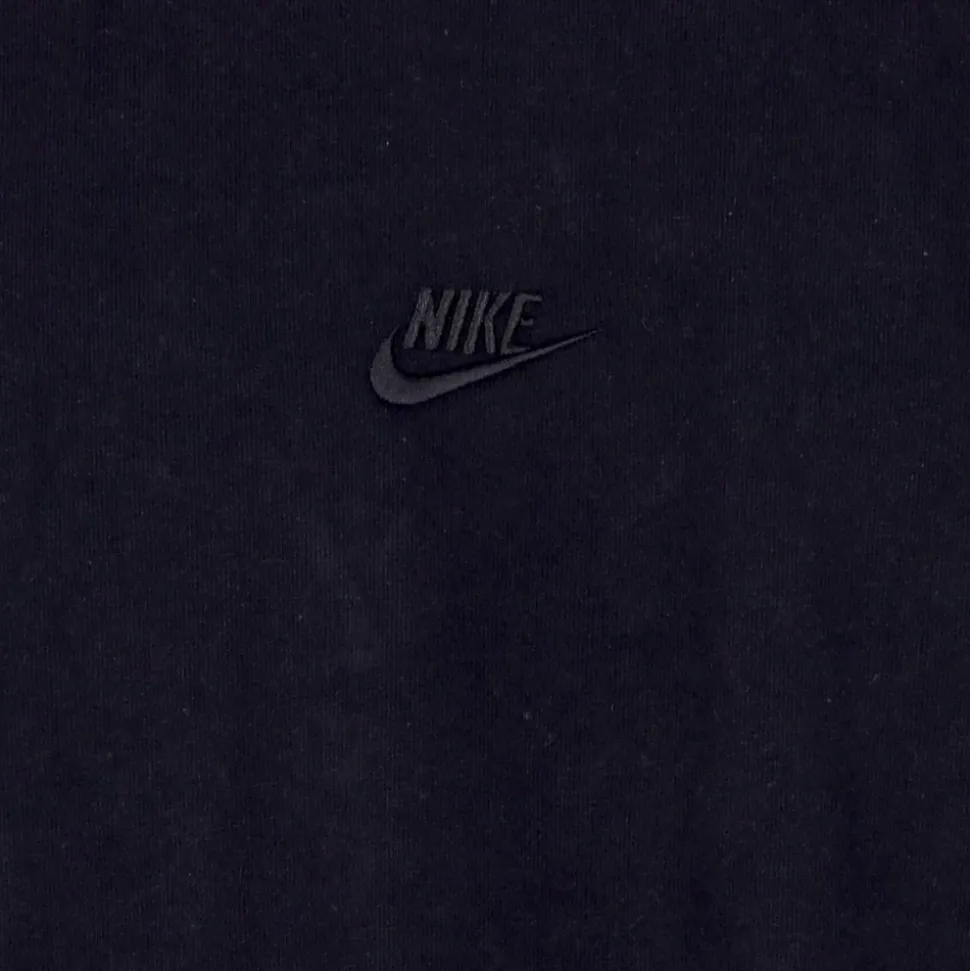 Camiseta Nike Premium Essentials Sust Tee