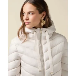 Chaqueta de plumón con capucha y puños