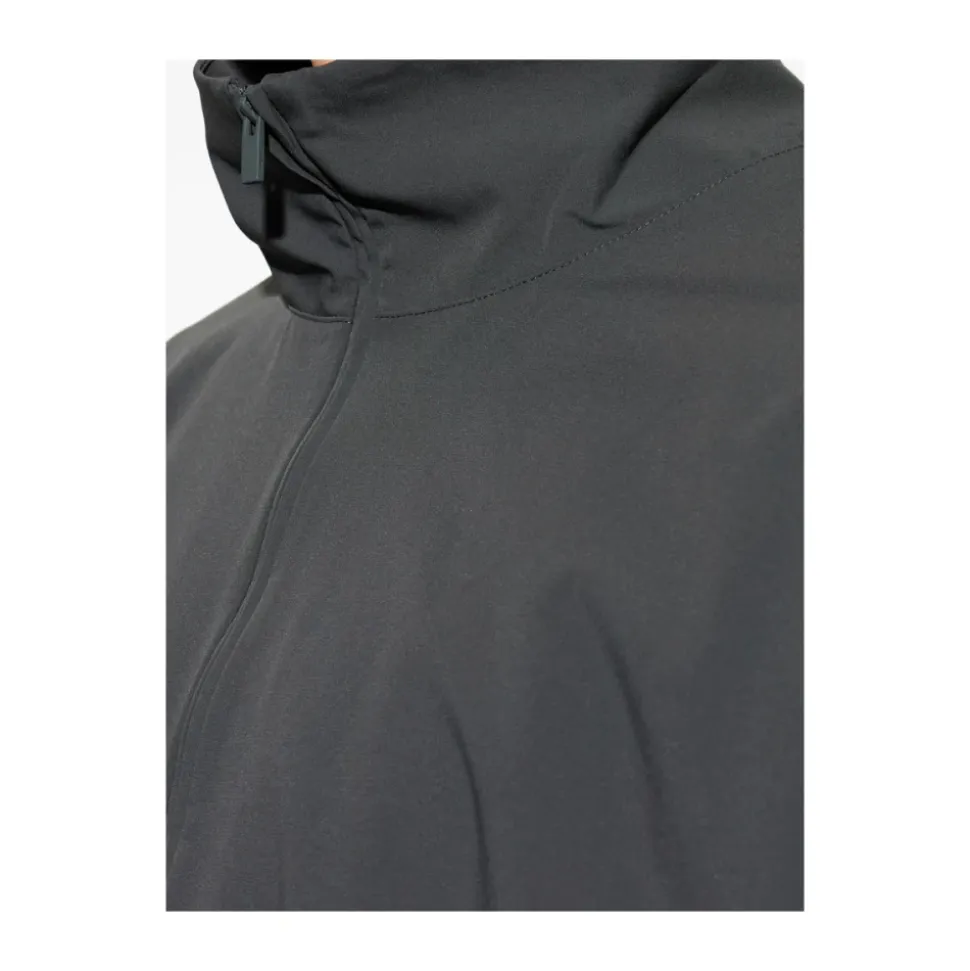 Chaqueta Deportiva Tech Nylon con Media Cremallera