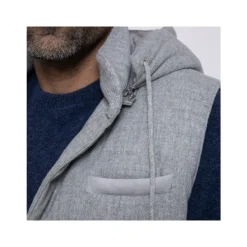 Chaqueta Gris de Lana sin Mangas con Capucha