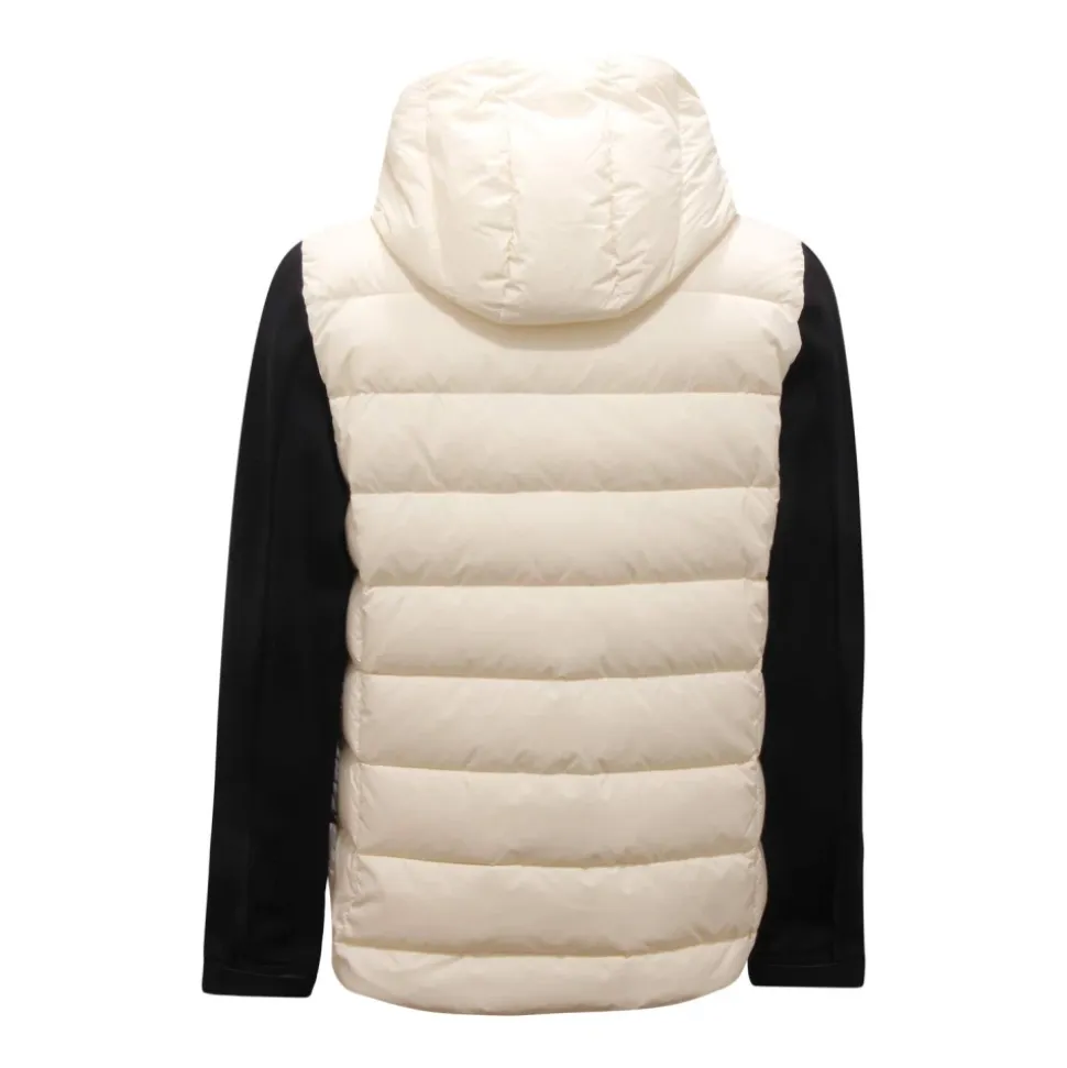 Chaqueta ligera de plumas con capucha desmontable