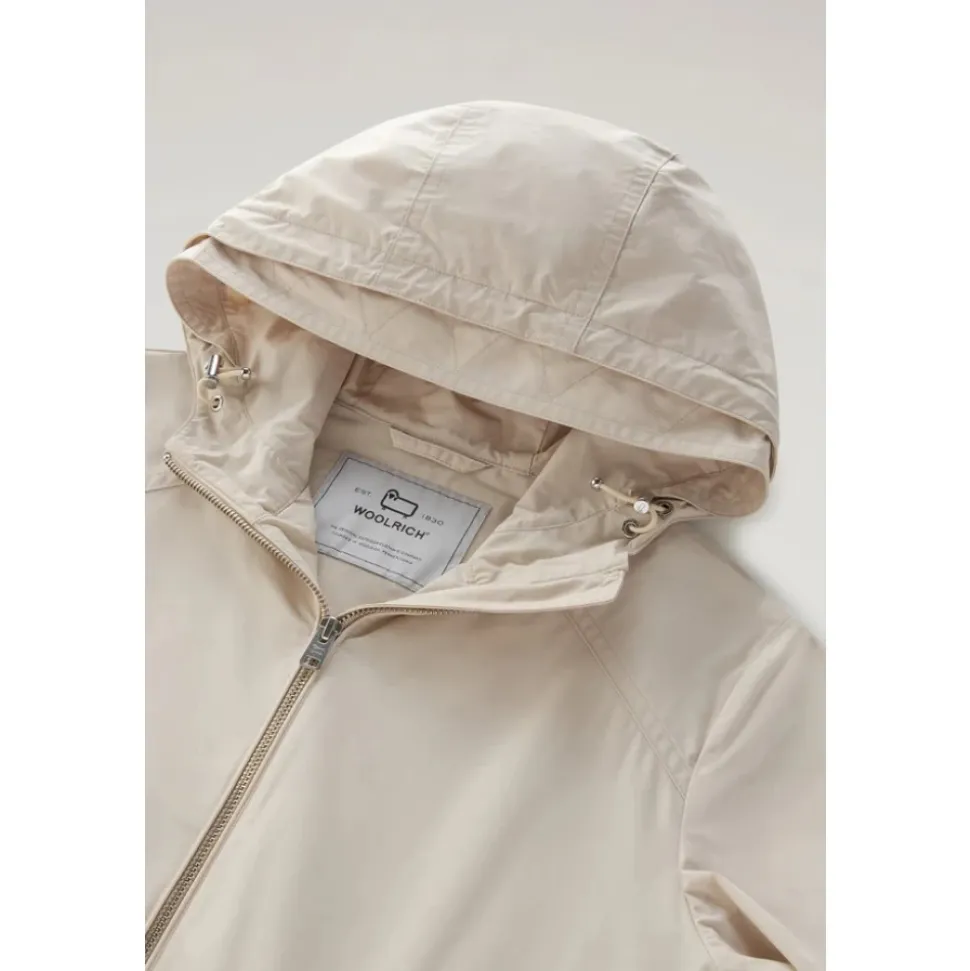 Chaqueta Outdoor con Capucha