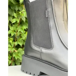 Chelsea Boot