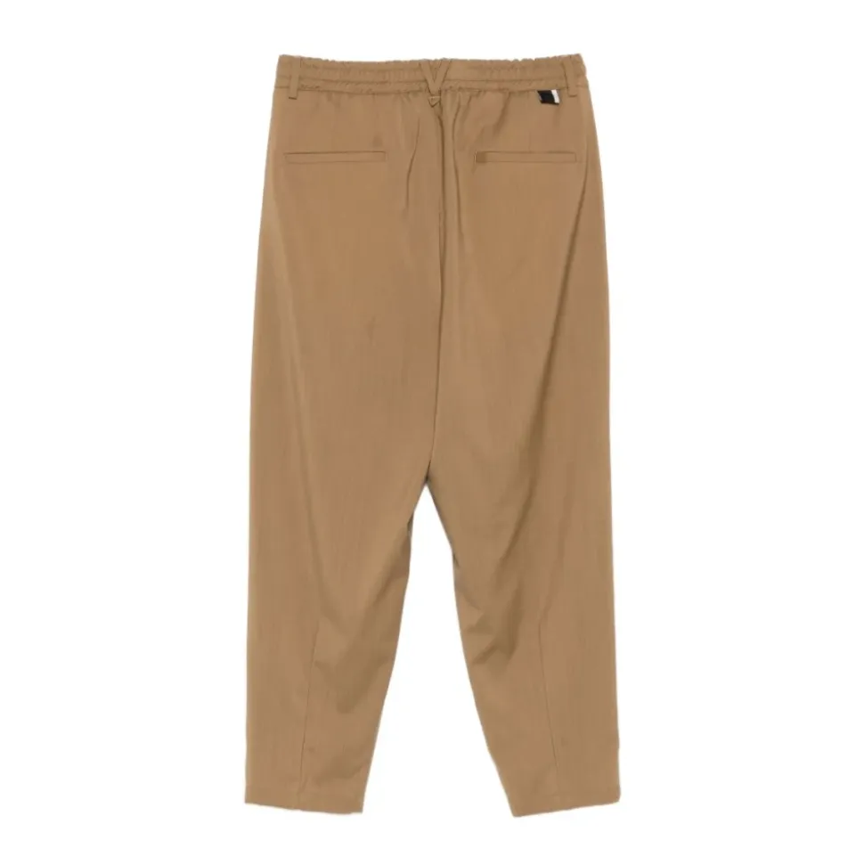 Chinos