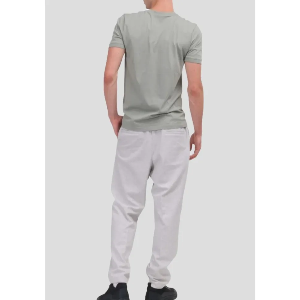 Chinos