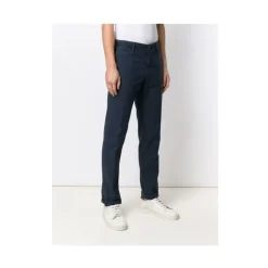 Chinos