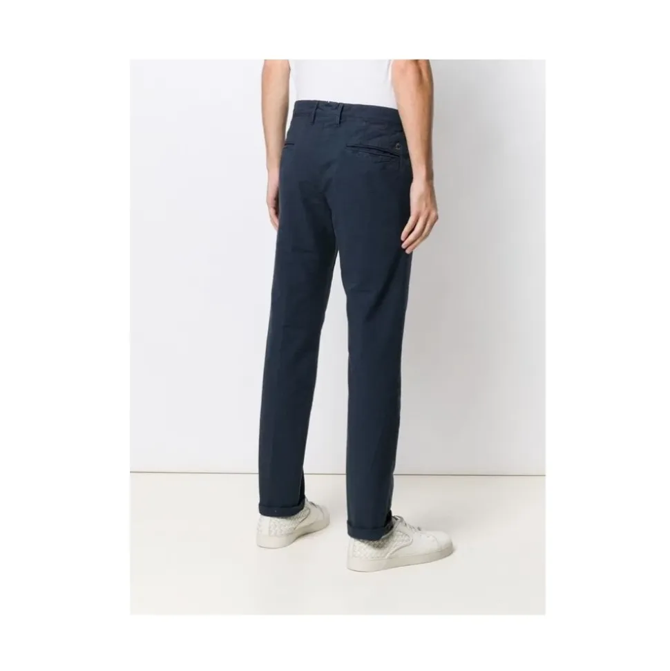 Chinos