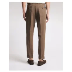 Chinos