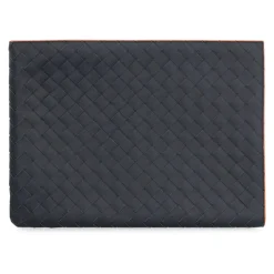 Clutch de cuero con motivo Intrecciato