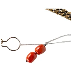 Collar con Cadena y Piedra Roja Oscura