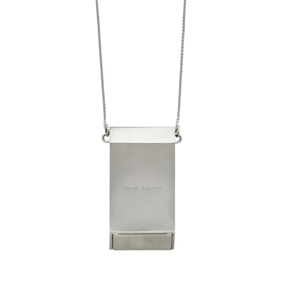 Collar con cenicero portátil