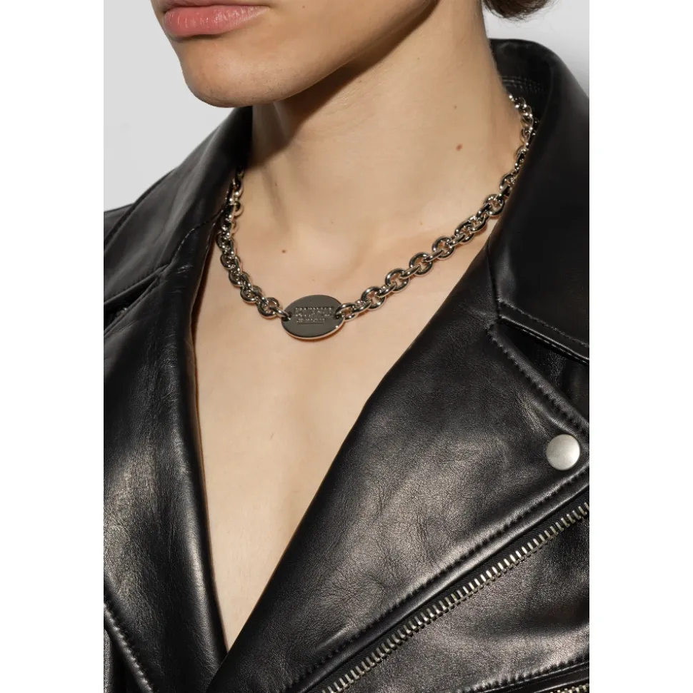 Collar con Logo