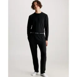 Conjunto de Pantalón Negro Diseño Elegante