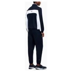 Conjunto Deportivo de Tejido Técnico con Detalles Acanalados