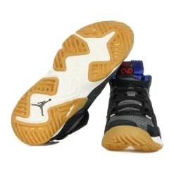 Delta Mid High Shoe