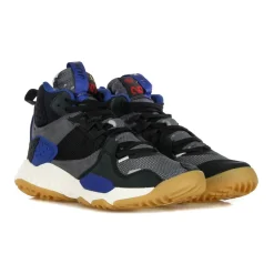 Delta Mid High Shoe
