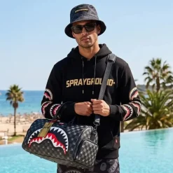 910D8910 Peeking Character Check Duffle
