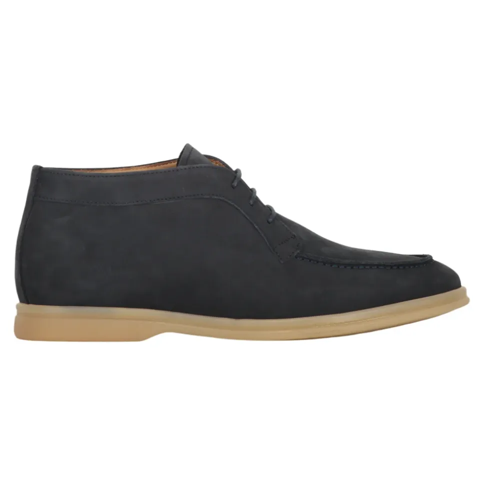 Elegantes zapatos de cuero con cordones