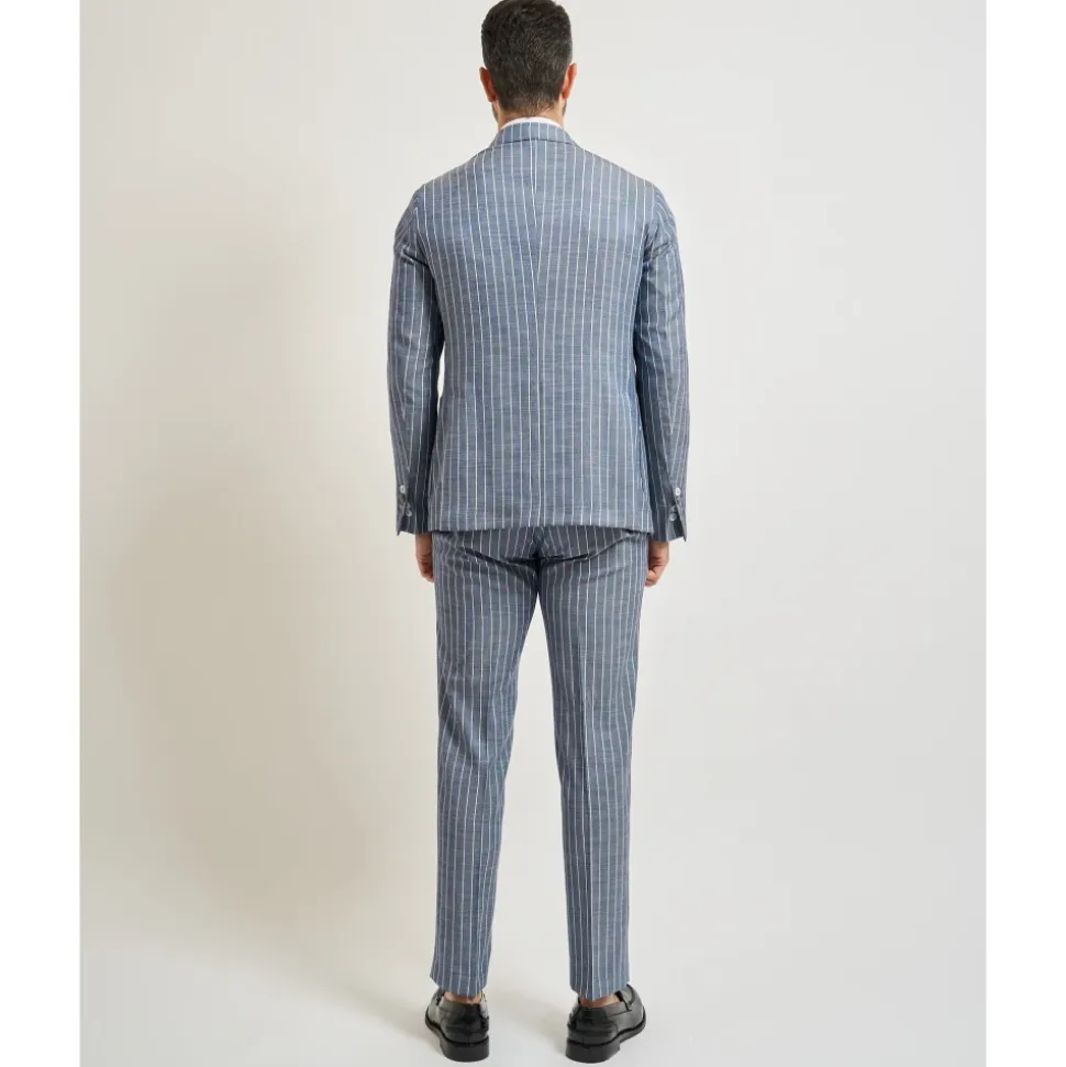 Elegante Traje de un Botón