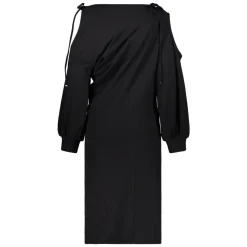 Elegante vestido de tela con detalles de corte