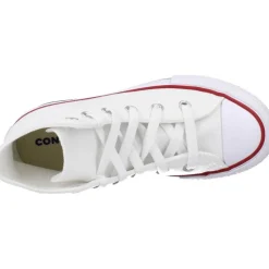 Eleva el estilo con zapatillas altas