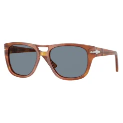 Gafas de sol elegantes en tono marrón