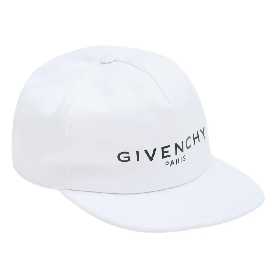 Gorra blanca con visera