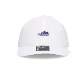 Gorra blanca con visera curva y parche Dunk