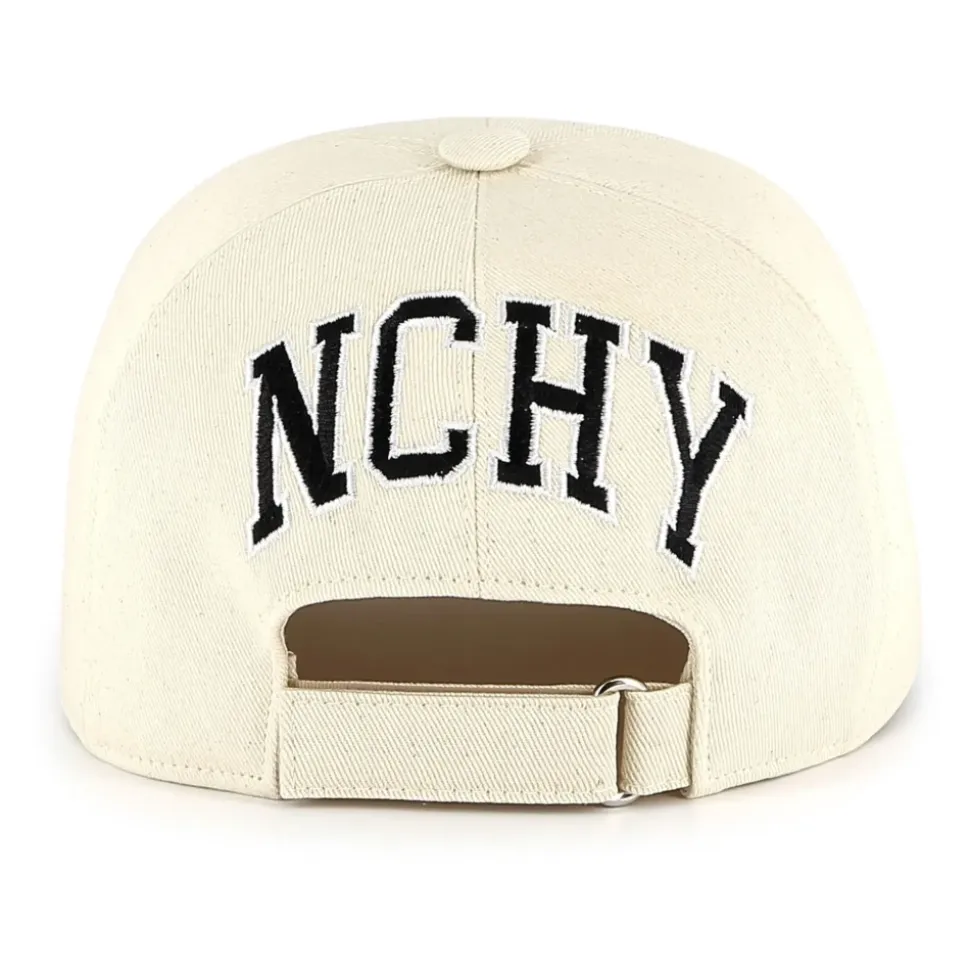 Gorra Blanca de Algodón con Logo Bordado