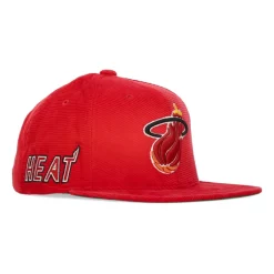 Gorra de Visera Plana