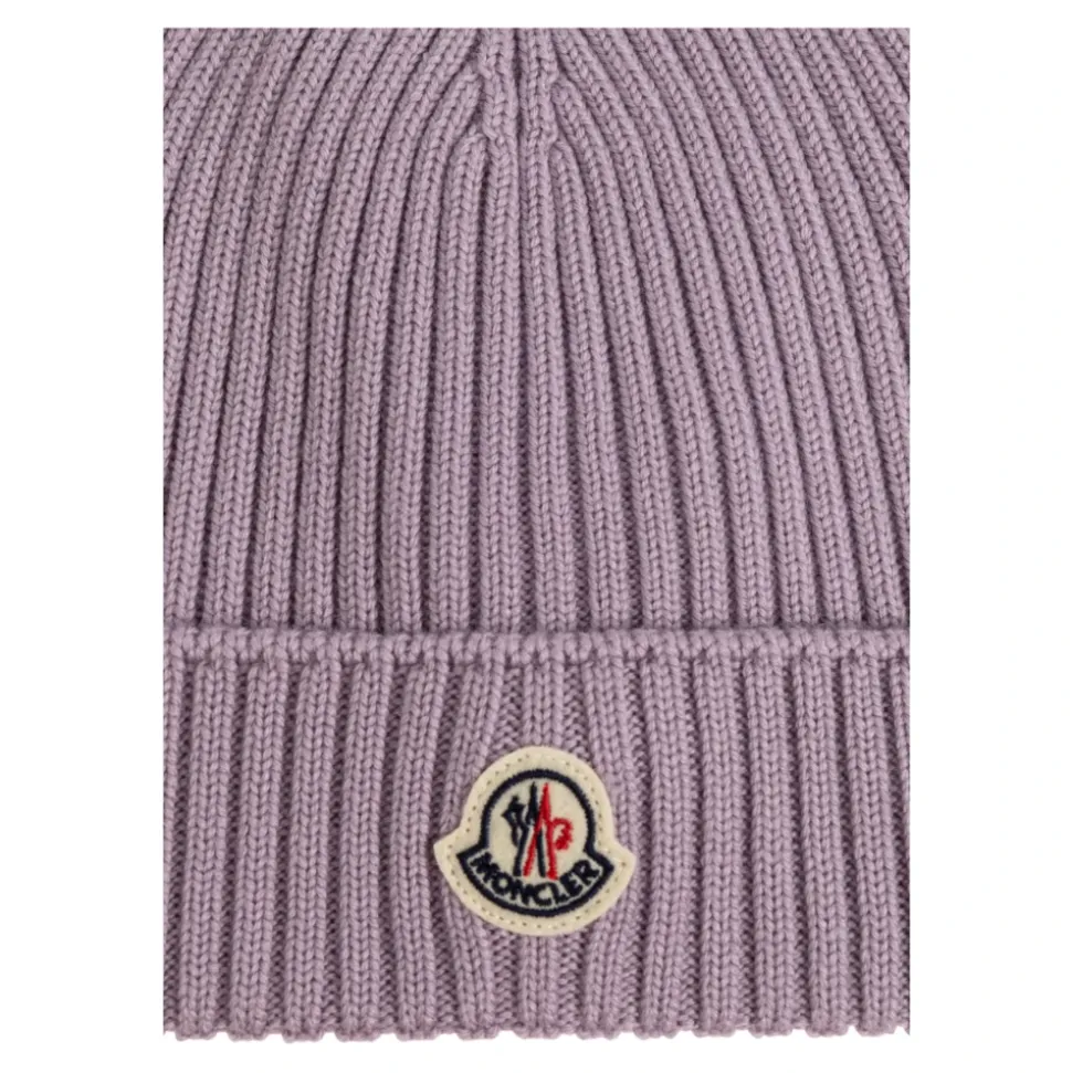 Gorro con parche del logo
