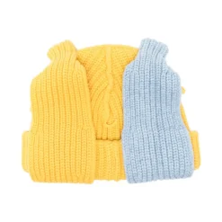 Gorro de punto acanalado con orejas de oso y borde doblado
