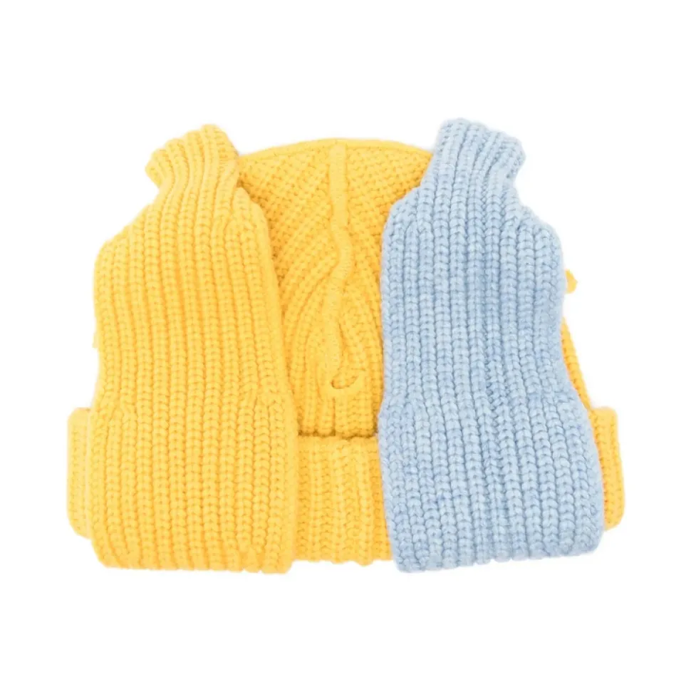 Gorro de punto acanalado con orejas de oso y borde doblado
