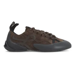 Grip Sneaker