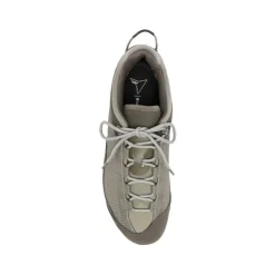 Hida Low Top Sneakers