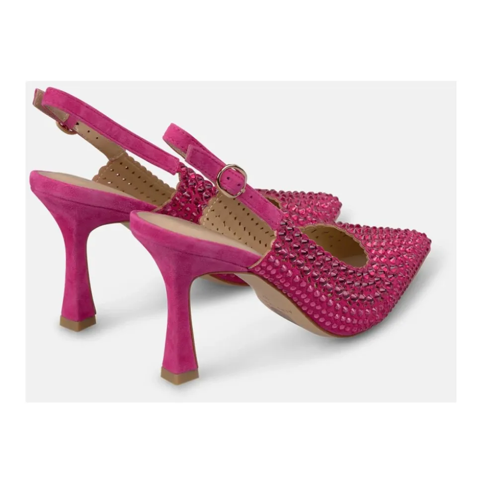 High heeled shoe