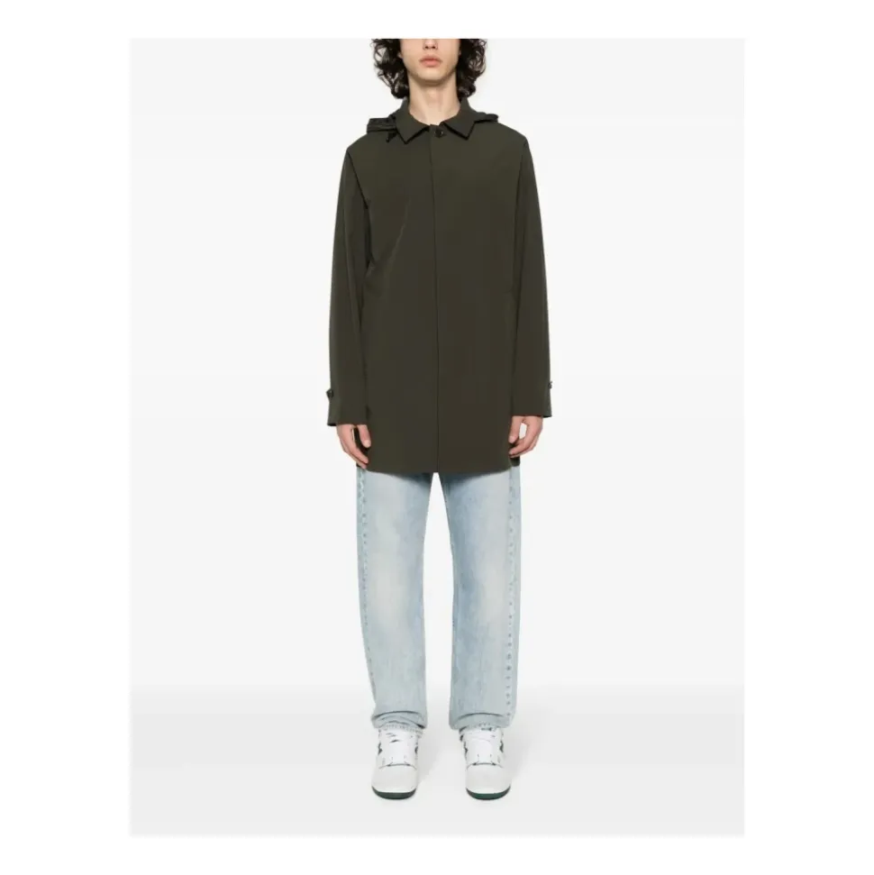 Impermeable con capucha