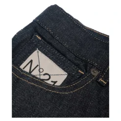 Jeans con Logotipo Bordado