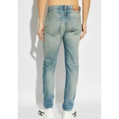 Jeans 2019 D-STRUKT