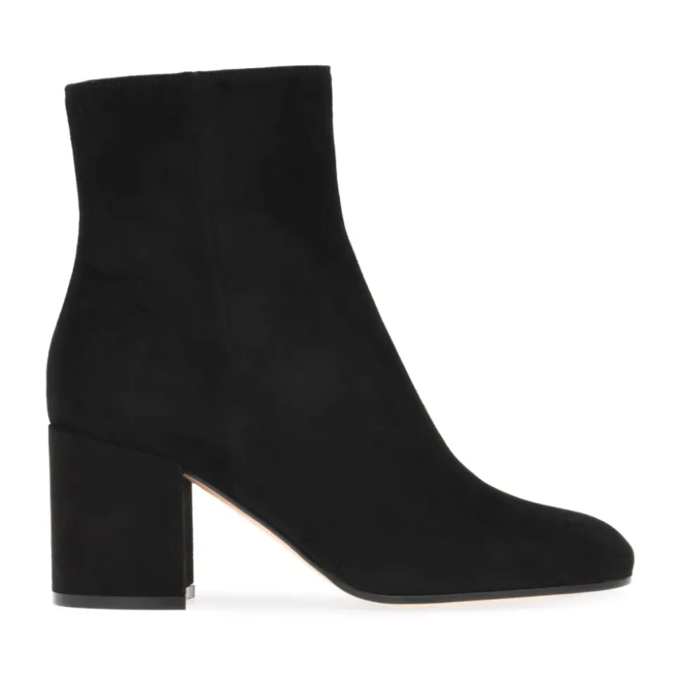 Joelle Boot