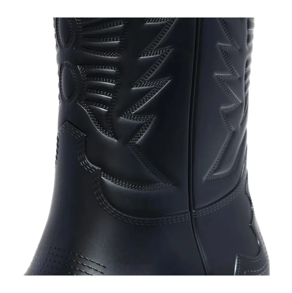 Low Boot