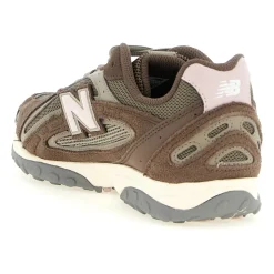204L Sneakers