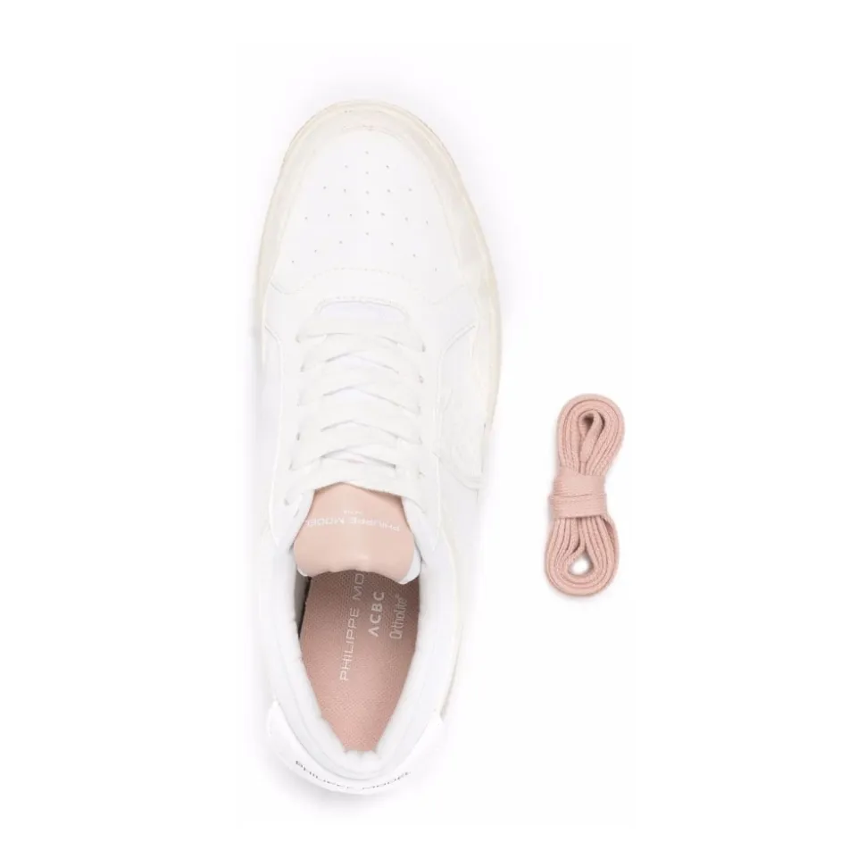Lyon Sneakers